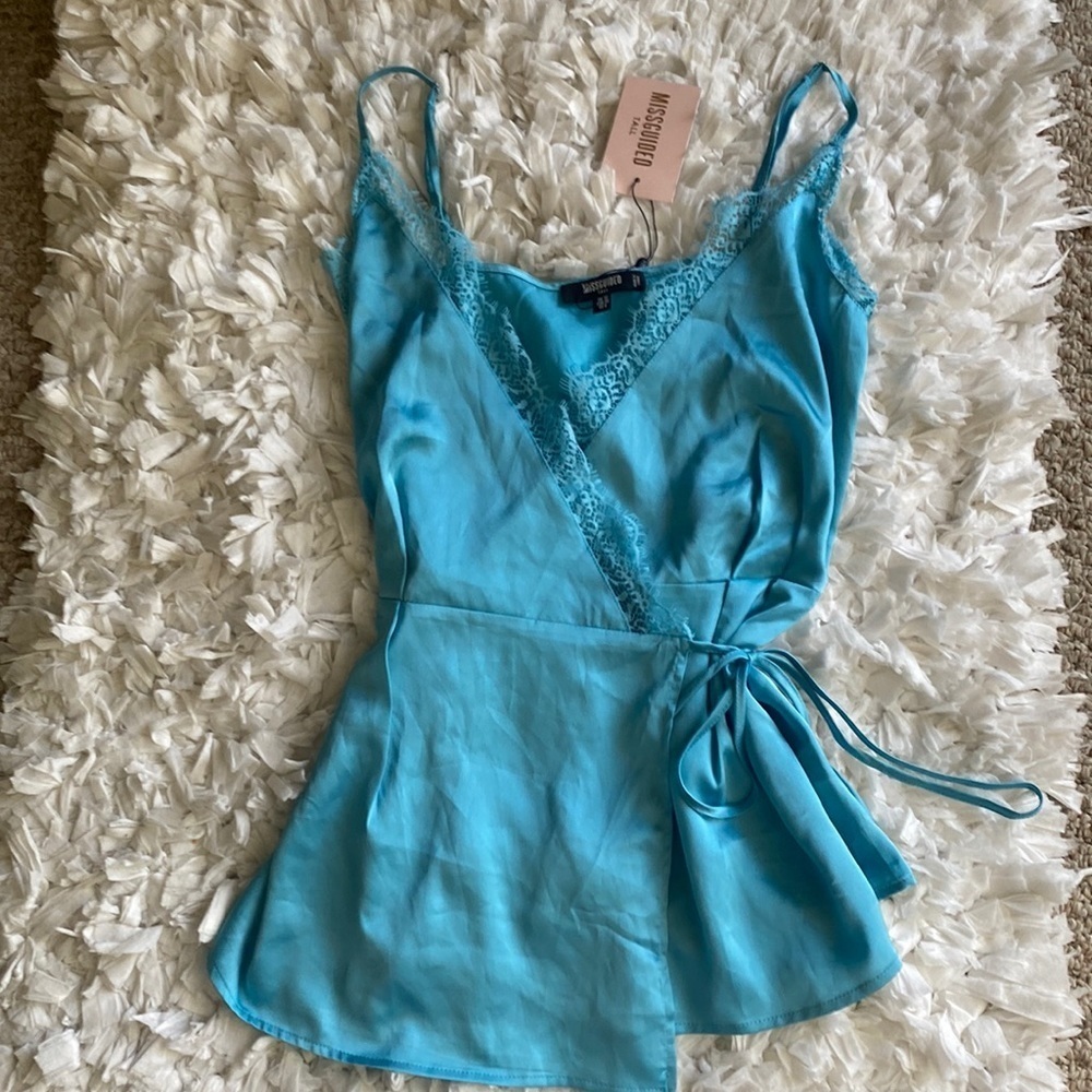 NWT Missguided lace trim wrap over cami top